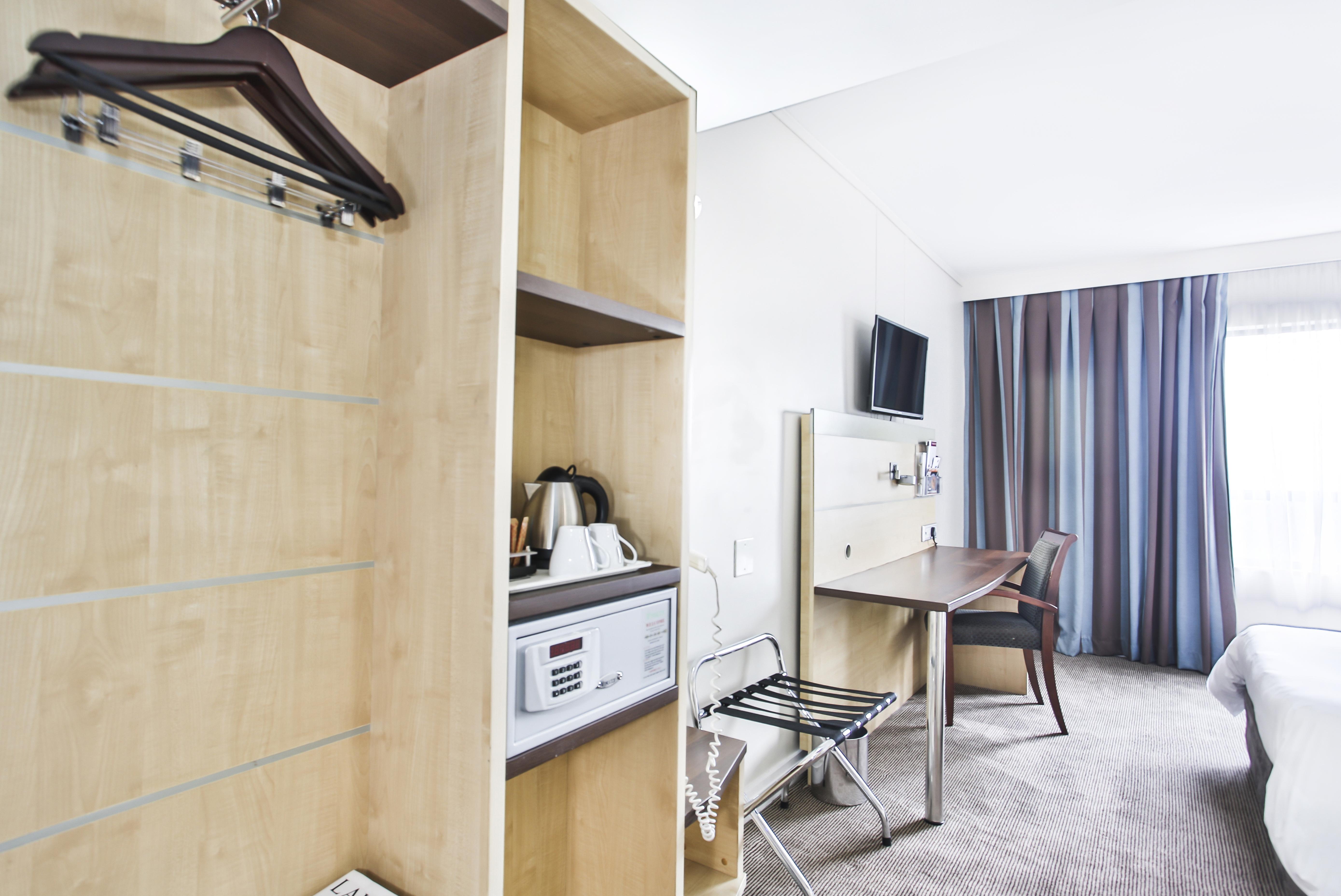 Holiday Inn Express Sandton-Woodmead By Ihg Extérieur photo