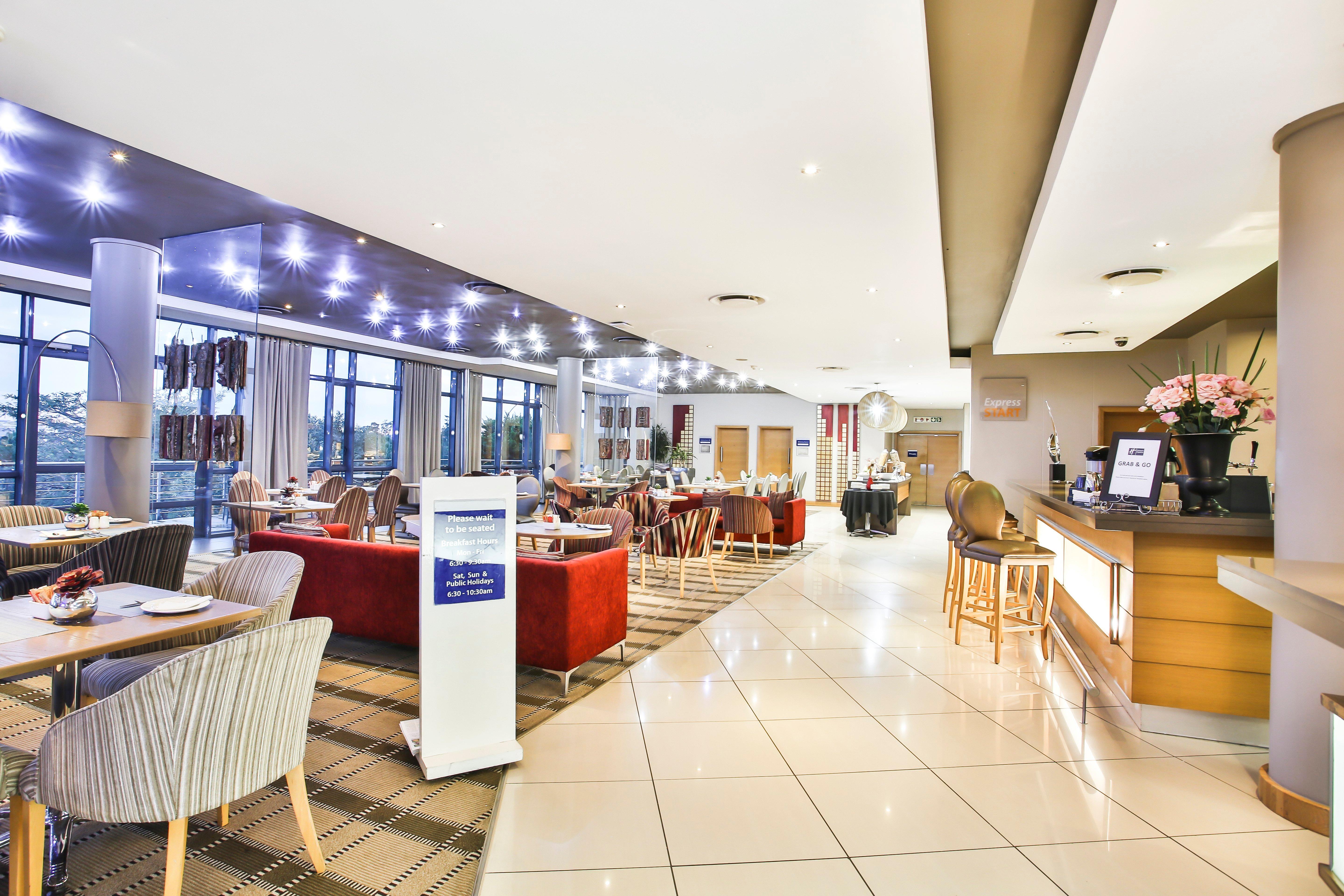 Holiday Inn Express Sandton-Woodmead By Ihg Extérieur photo