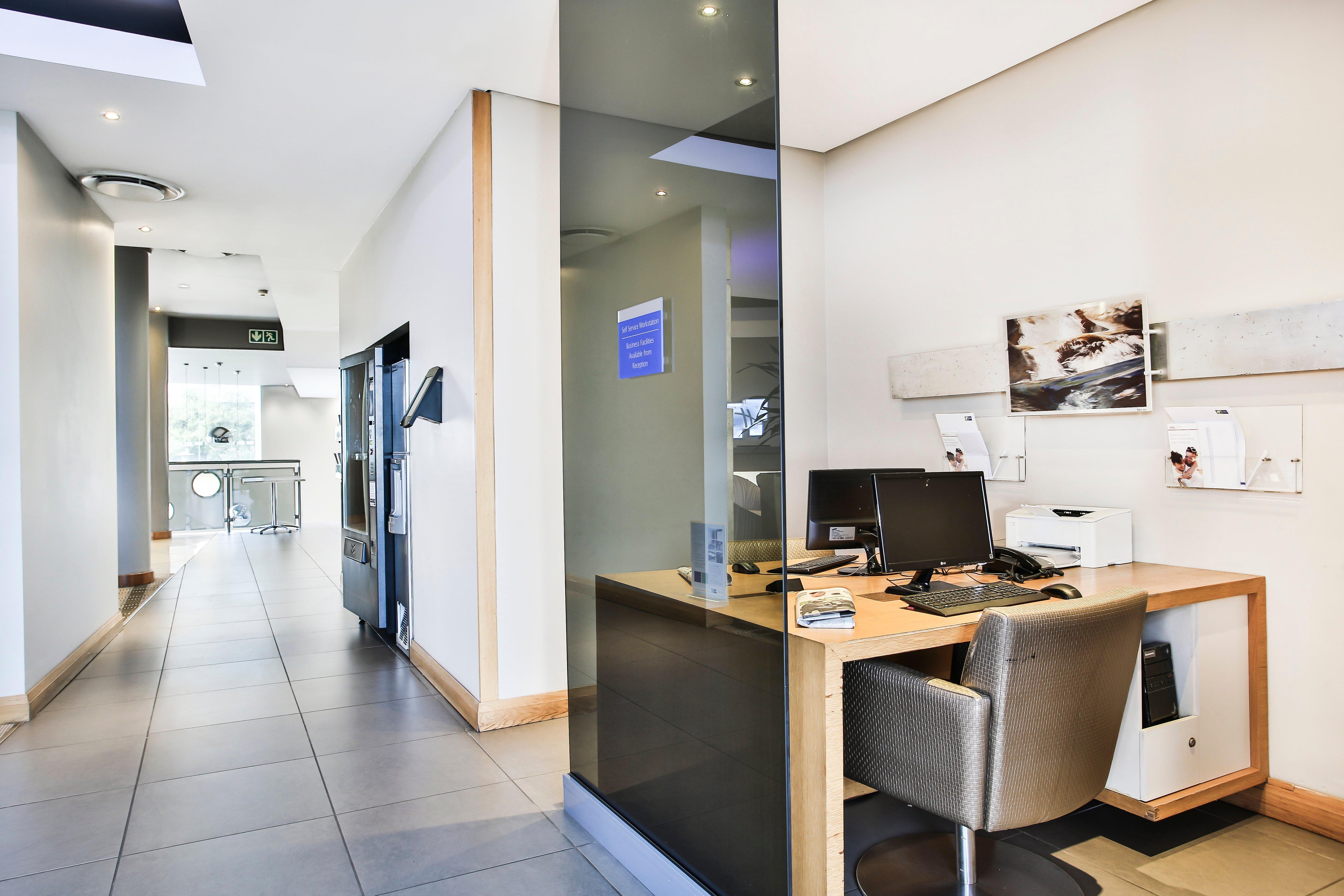 Holiday Inn Express Sandton-Woodmead By Ihg Extérieur photo