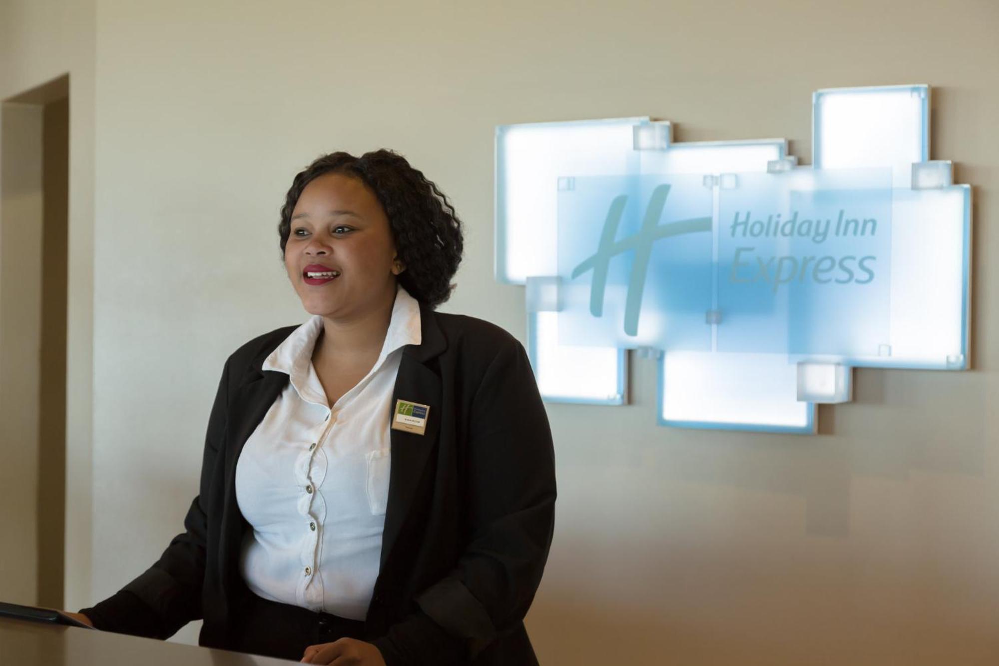 Holiday Inn Express Sandton-Woodmead By Ihg Extérieur photo